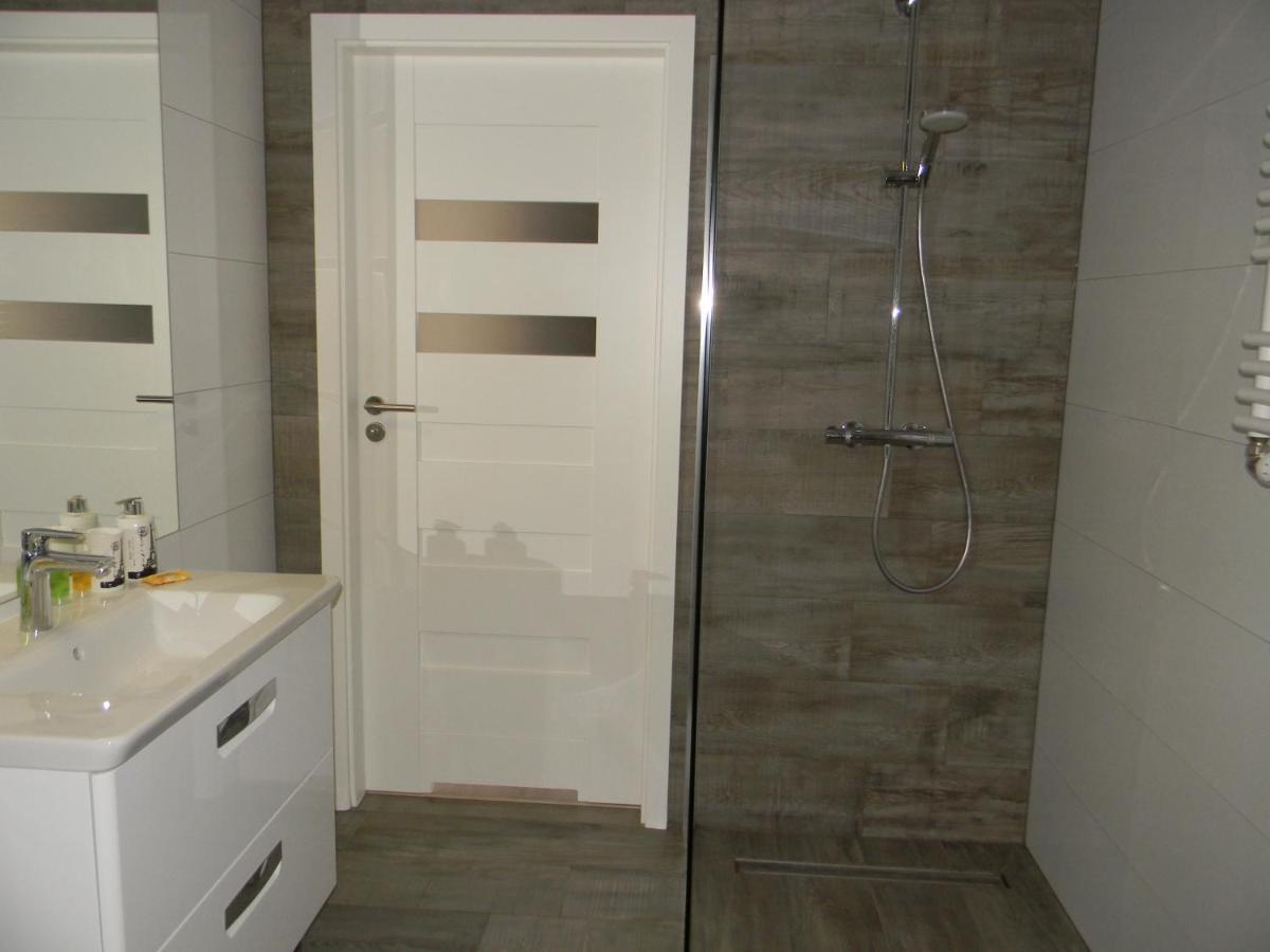 Апартаменты Apartament Z Basenem Laura Polanki Park Колобжег Экстерьер фото